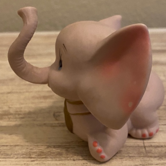 Pristine Vintage Porcelain Bisque Elephant Ring Holder - Picture 8 of 11